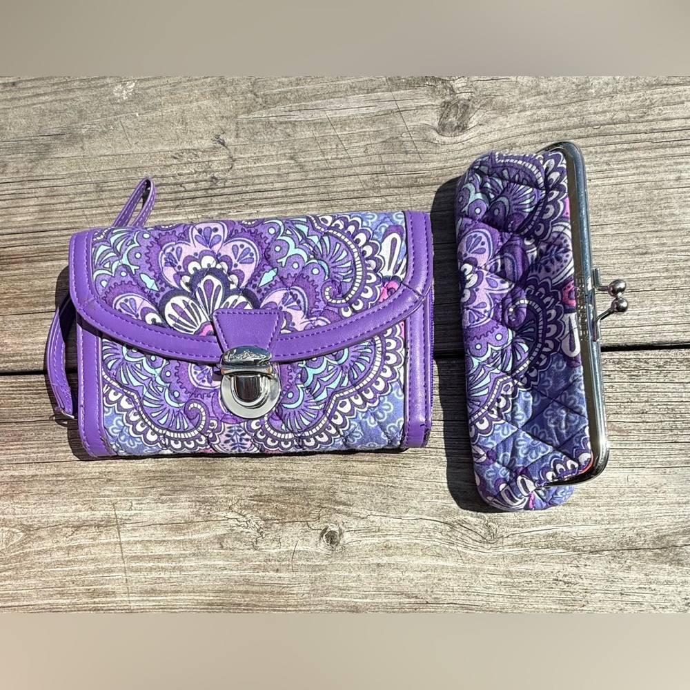 Vera Bradley Ultimate Wristlet Lilac Tapestry Wallet And Coin Purse Purple‎